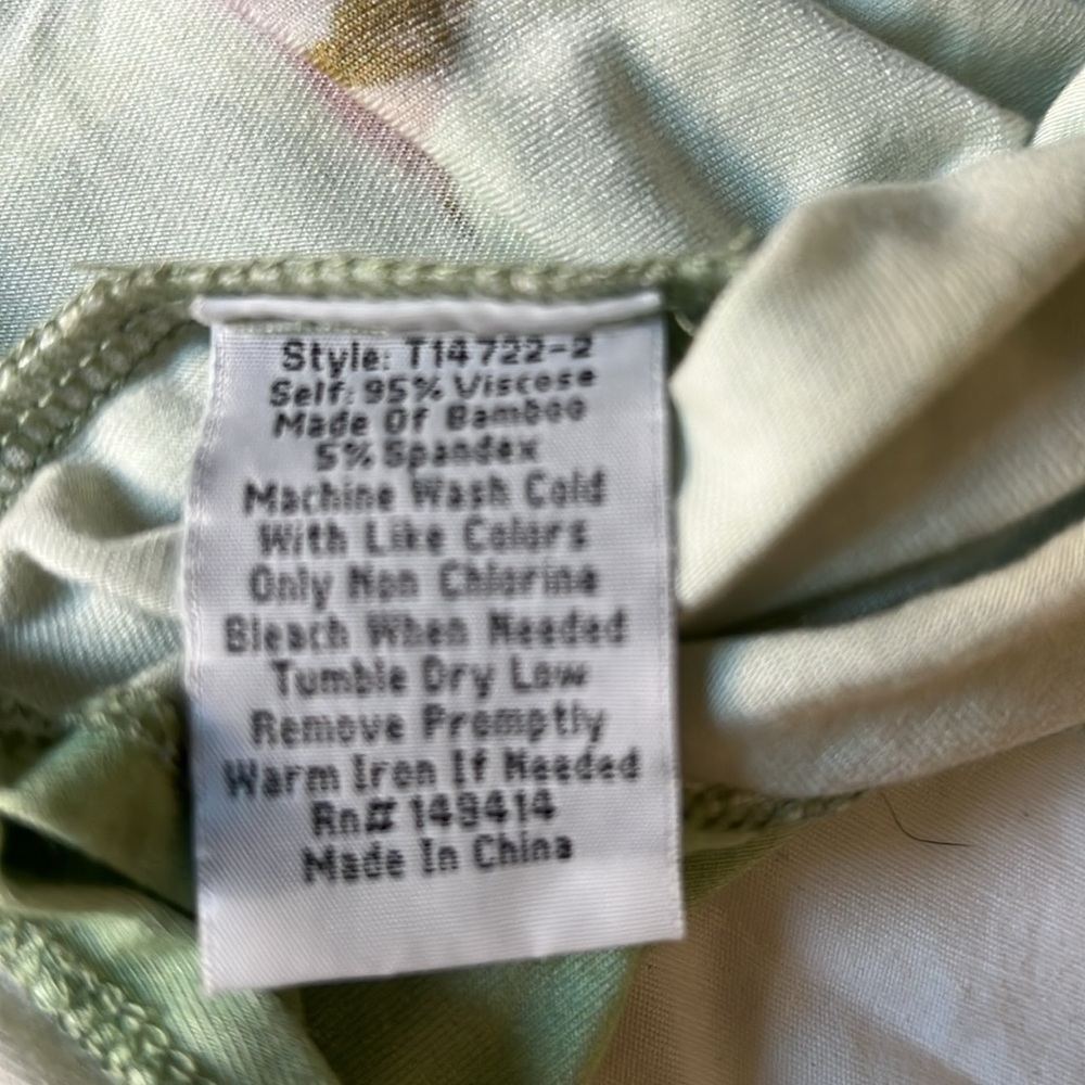 Johnny Was medium bamboo short sleeve tee - Picture 5 of 5